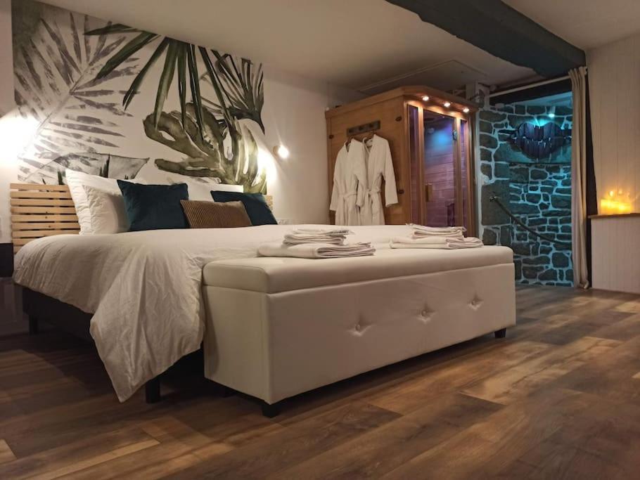 L'Etreinte, Gite De Charme Avec Jacuzzi Interieur Et Sauna Guéméné-sur-Scorff Eksteriør billede