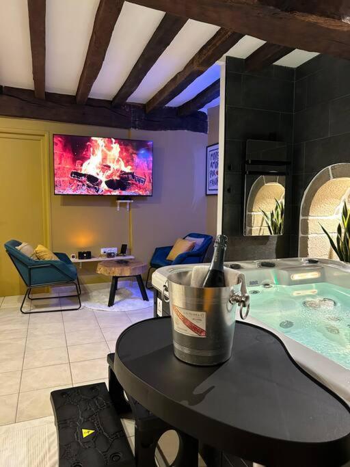 L'Etreinte, Gite De Charme Avec Jacuzzi Interieur Et Sauna Guéméné-sur-Scorff Eksteriør billede